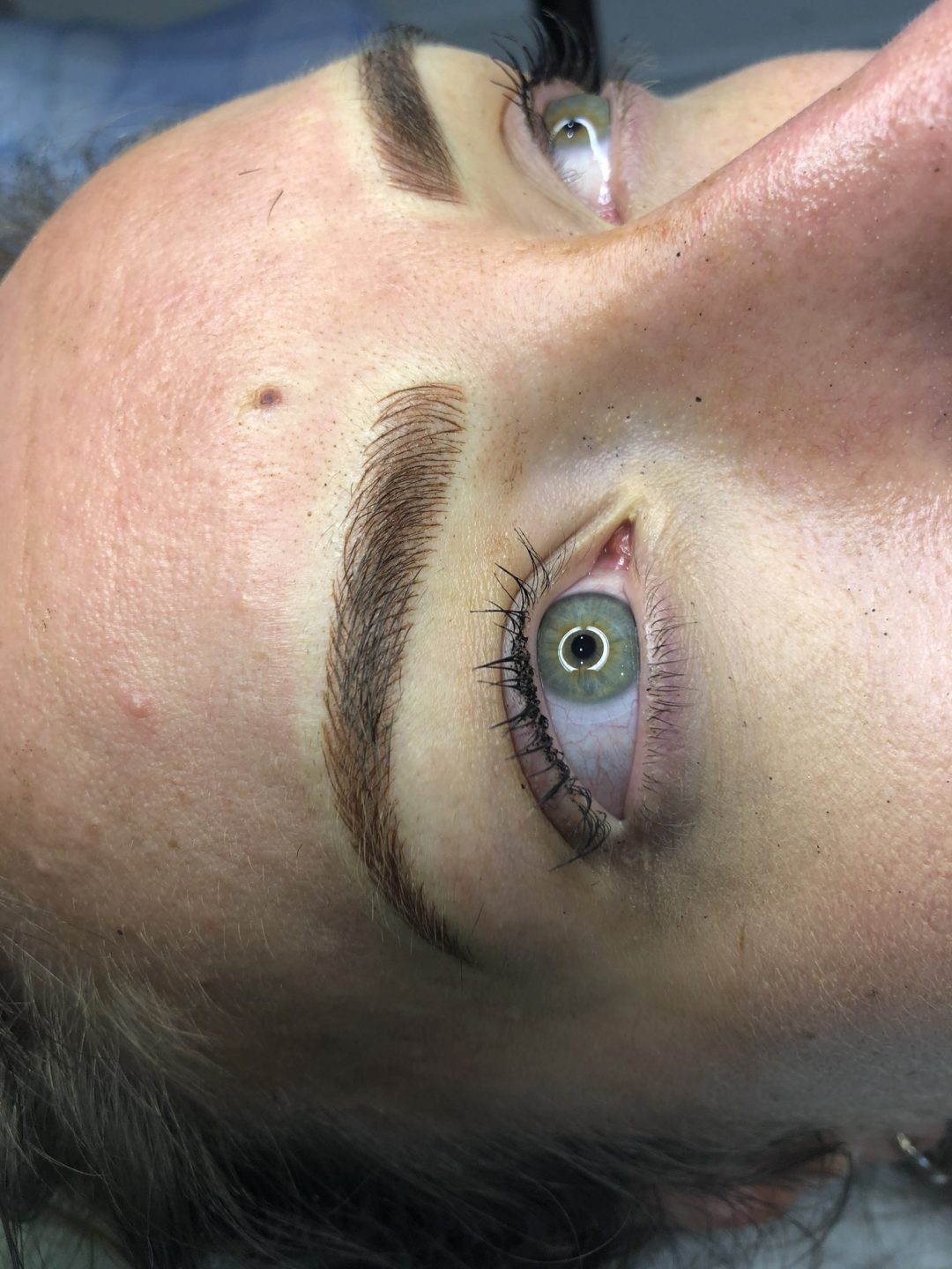 Guide to Eyebrow Microblading Before and After Microblading