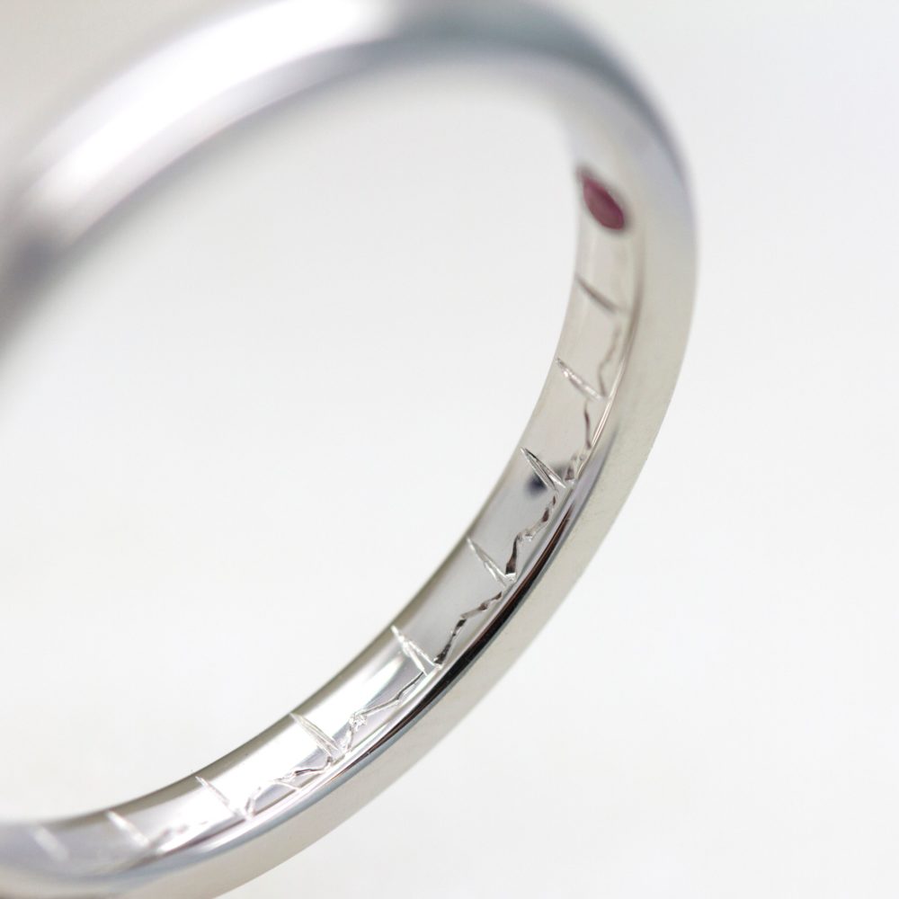 heartbeat engraving wedding ring