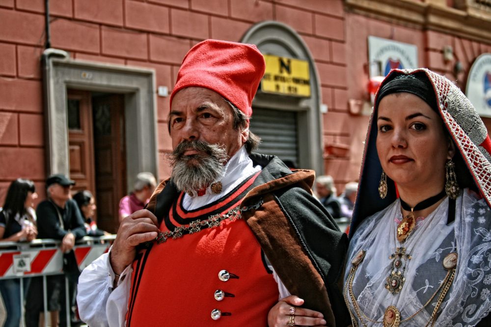 traditional outfits Cagliari