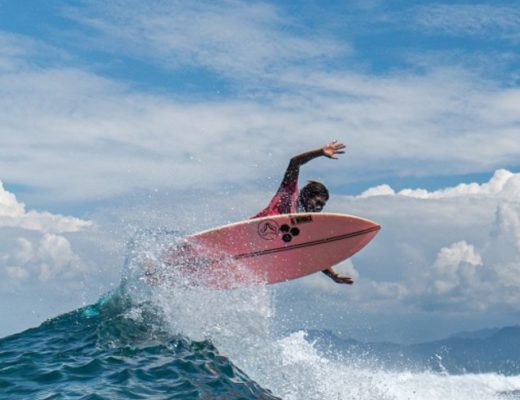 cropped-surfing-in-sagres.jpg