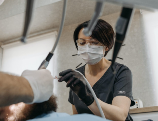 TEETH WHITENING AFTERCARE HOW TO MAINTAIN YOUR SMILE COVER IMAGE
