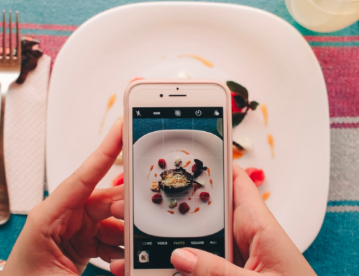 LONDON FOOD GUIDE 21 FUN RESTAURANTS IN LONDON STORY Cover Image